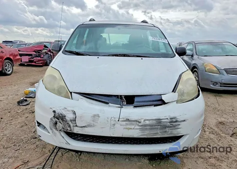 2009 Toyota Sienna Ce z USA, uszkodzony, nr VIN 5TDZK23C19S279827